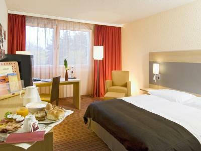Elaya Hotel Stuttgart Boblingen Bagian luar foto